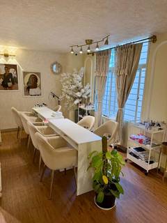 Bengaluru-based premium nail and lash salon with expansion potential, offered for full sale.