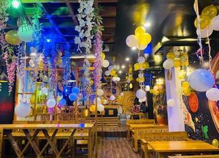 Successful fast food restaurant in Alambagh with 60-seat capacity for sale.