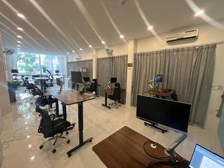 Premium Da Nang co-working hub with café, rooftop spa, wellness amenities, and thriving remote-work community.