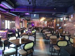 For Rent: Restaurant with valid fire safety certificate and 100 pax capacity.