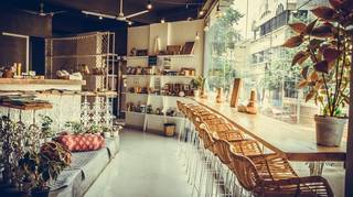 Organic vegetarian South Indian restaurant that also delivers healthy organic home food.