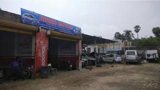 Auto repair business seeking investment for expanding service to multiple vehicle types.