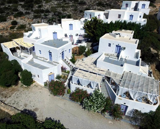 Established 18-room seaside hotel with restobar on Sikinos Island, Greece, operating for 35 years.