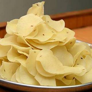 For Sale: Gujrata-based papad manufacturer and distributor with a production capacity of 1,200 kg.
