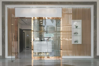 For Sale: Dubai-based luxury ladies beauty salon providing premium services with 3,500 customers.
