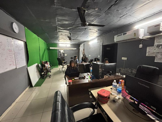 Growing digital marketing agency creating social media ads and content for SMEs with rising project volume.