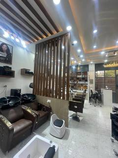 For sale: Ladies beauty salon with 1,000+ clients and trained staff, in a prime location.