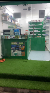 Pharmacy that receives 30+ walk-in customers daily for sale.