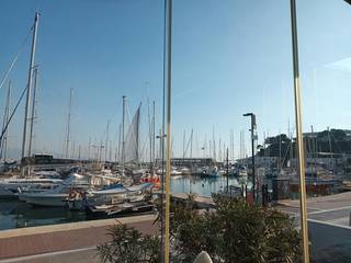 International yacht brokerage with over 50 years of experience, for sale at a reduced price.